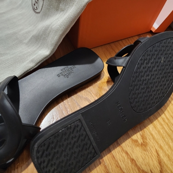 Hermes Sandals - Picture 3 of 3